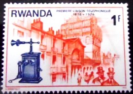Selo postal da Ruanda de 1976 Business Telephone Exchange