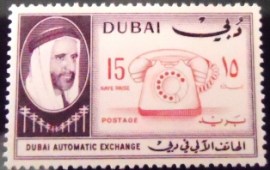 Selo postal do Dubai de 1966 Telephone 15