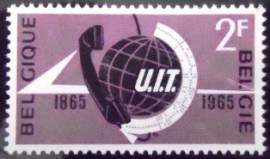 Selo postal da Bélgica de 1965 Telephone and globe.