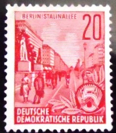 Selo postal da Alemanha Oriental de 1959 Stalin Avenue