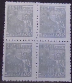 Quadra de selos postais do Brasil 1947 Siderurgia 1
