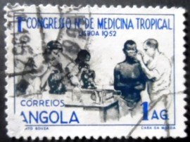 Selo postal de 1952 de Angola Medical examination