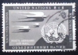 Selo postal das Nações Unicas de 1951 Swallows and UN Emblem