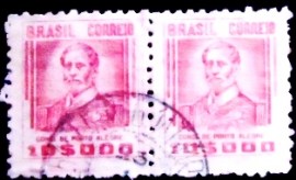 Par de selos postais do Brasil de 1942 Conde de Porto Alegre