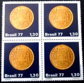 Quadra de selos postais do Brasil de 1977 Dobrão