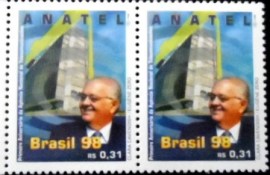 Par de selos postais do Brasil de 1988 ANATEL