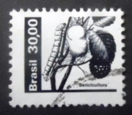 Selo postal do Brasil de 1982 Sericultura CB