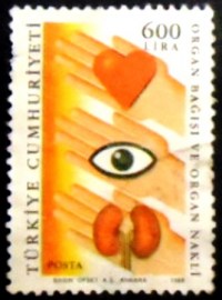 Selo postal da Turquia de 1988 Organ transplants