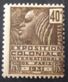 Selo postal da França 1930 Woman Fa 40