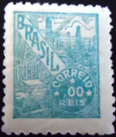 Selo postal do Brasil de 1943 Petróleo 100