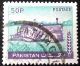 Selo postal do Paquistão de 1979 Tractor 50