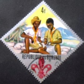 Selo postal do Burundi de 1967 First Aid
