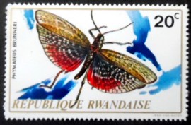 Selo postal da Ruanda de 1973 Bush Locust