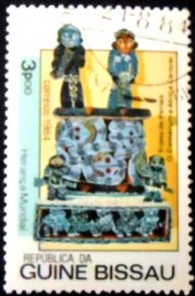 Selo postal do Guine Bissau de 1984 Pearl Throne
