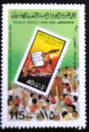 Selo postal da Líbia de 1981 Stamp crowd