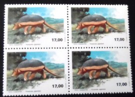 Quadra de selos postais do Brasil de 1982 Tatu Canastra
