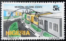 Selo postal da Nigéria de 1986 Modern Dwellings