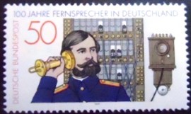 Selo postal da Alemanha de 1977 Telephone Operator and Switchboard