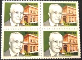 Quadra de selos postais do Brasil de 1986 Octávio Mangabeira