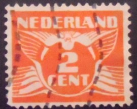 Selo postal da Holanda de 1934 Flying dove 2