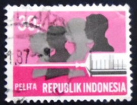 Selo postal da Indonésia de 1969 Family and hypodermic syringe