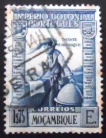 Selo postal de Moçambique de 1938 Dom Henrique o Navegador 1,75