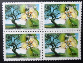 Quadra postal do Brasil de 1985 Flor de Pequi