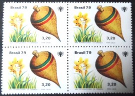 Quadra de selos postais do Brasil de 1979 Pião