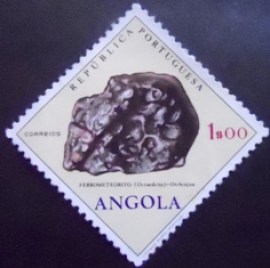 Selo postal da Angola de 1970 Ferrometeorite