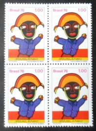 Quadra de selos postais do Brasil de 1976 Mamulengo M