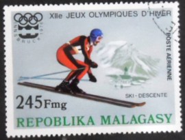 Selo postal de Madagascar de 1975 Alpine Race