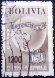 Selo postal da Bolívia de 1957 Globe with South America