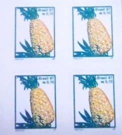 Quadra de selos postais do Brasil de 1998 Abacaxi 1mm