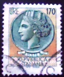 Selo postal da Itália de 1977 Coin of Syracuse
