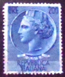 Selo postal da Itália de 1957 Coin of Syracuse 200