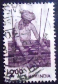 Selo postal da Índia de 1980 Worker Using a Handloom