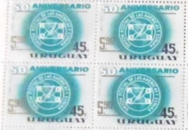 Quadra de selos postais do Uruguai de 1967 Surcharged in gold on #960d