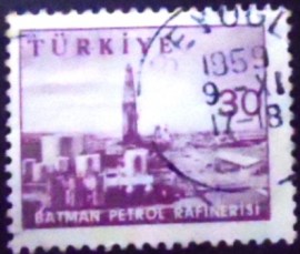 Selo postal da Turquia de 1959 Petrol Refinery Batman