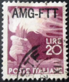 Selo postal de Trieste de 1949 Hand Holding a Torch overprint
