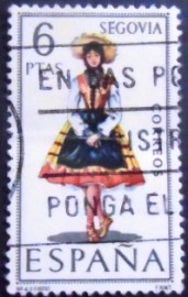 Selo postal da Espanha de 1970 Girl in costume of Segovia