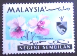 Selo postal da Malásia Negeri Sembilan de 1965 Vanda hookeriana