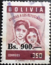 Selo postal da Bolívia de 1962 Refugee children 900