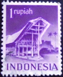 Selo postal da Indonésia de 1949 Temples and Buildings Toraja house