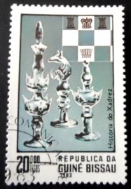 Selo postal da Guiné Bissau de 1983 Chess figures from Glass