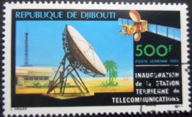 Selo postal de Djibouti de 1980 Satellite Earth Sttion