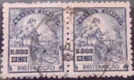 Par de selos postais do Brasil 1938 Instrucção 2000