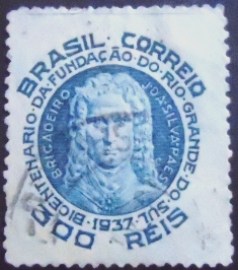 Selo postal comemorativo do Brasil de 1937 - C 125 U