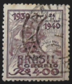 Selo postal comemorativo do Brasil de 1940 - C 157 U