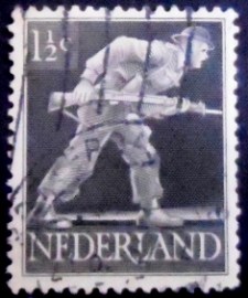 Selo postal da Holanda de 1944 Infantryman