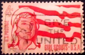 Selo postal dos Estados unidos de 1962 Senior Girl Scout and Flag